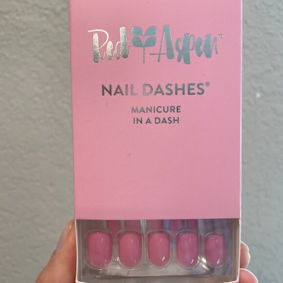 Red Aspen Nails - Heartfelt Olivia Pink Nail Dashes NEW - Picture 6 of 6